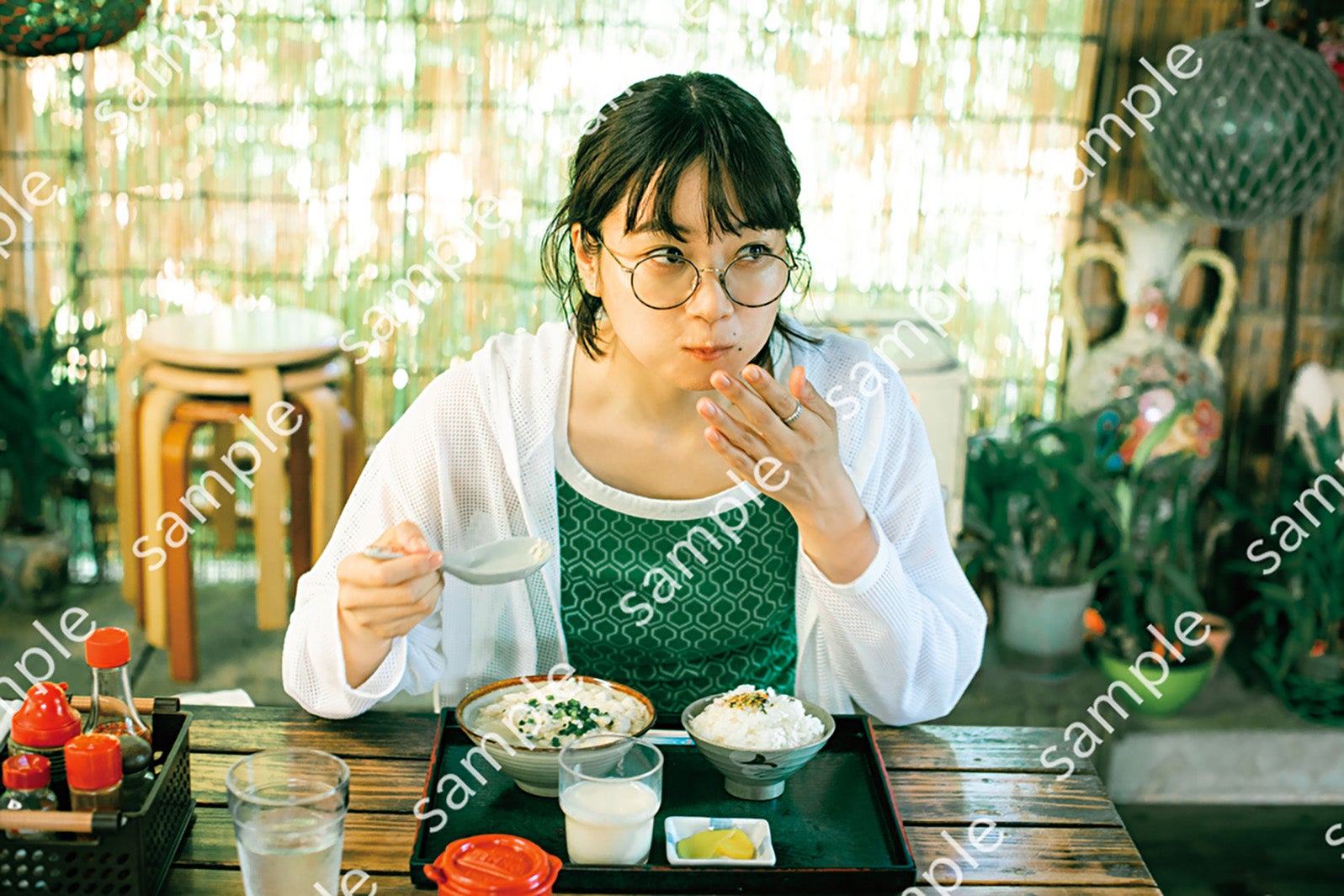 深川麻衣写真集「Free Mind」楽天ブックス特典ポストカード／撮影：川島小鳥（画像提供：幻冬舎）