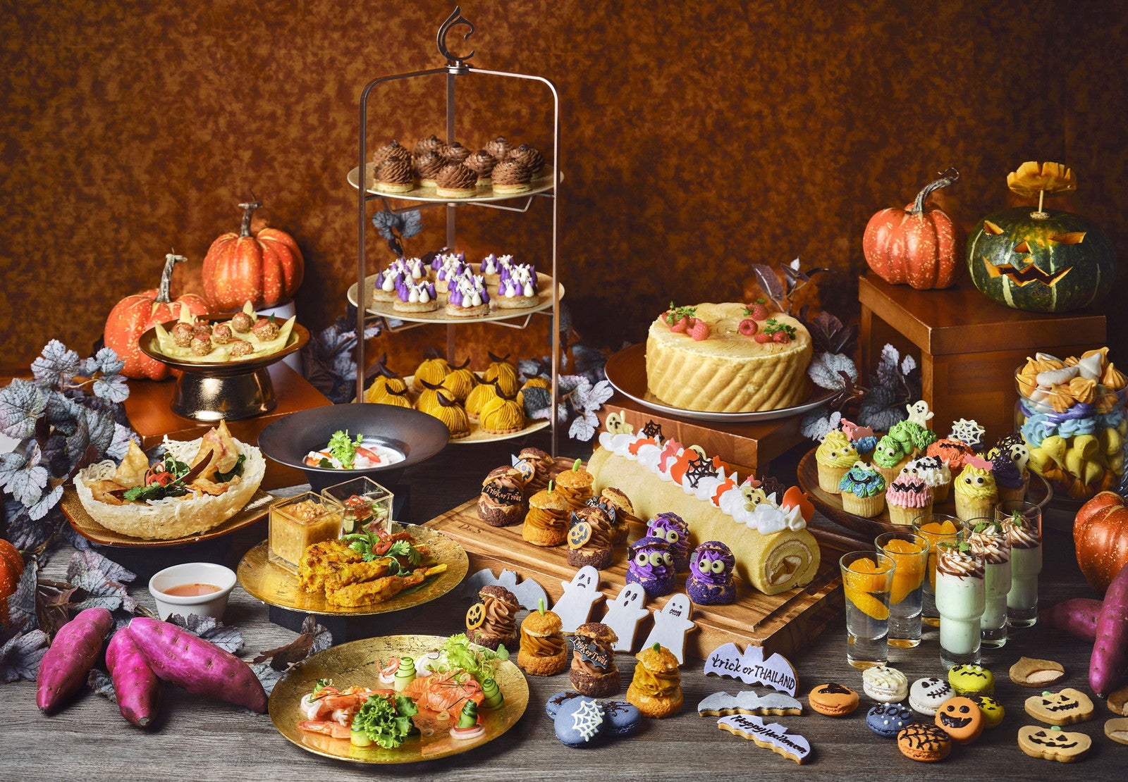 大阪でハロウィンビュッフェ「トリックorタイ」ケーキや食べ比べモンブランなど70種超