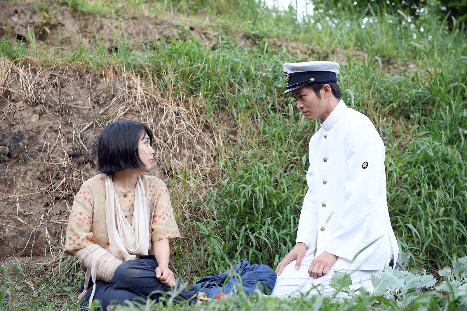 松本穂香、松坂桃李／「この世界の片隅に」第8話より（C）TBS