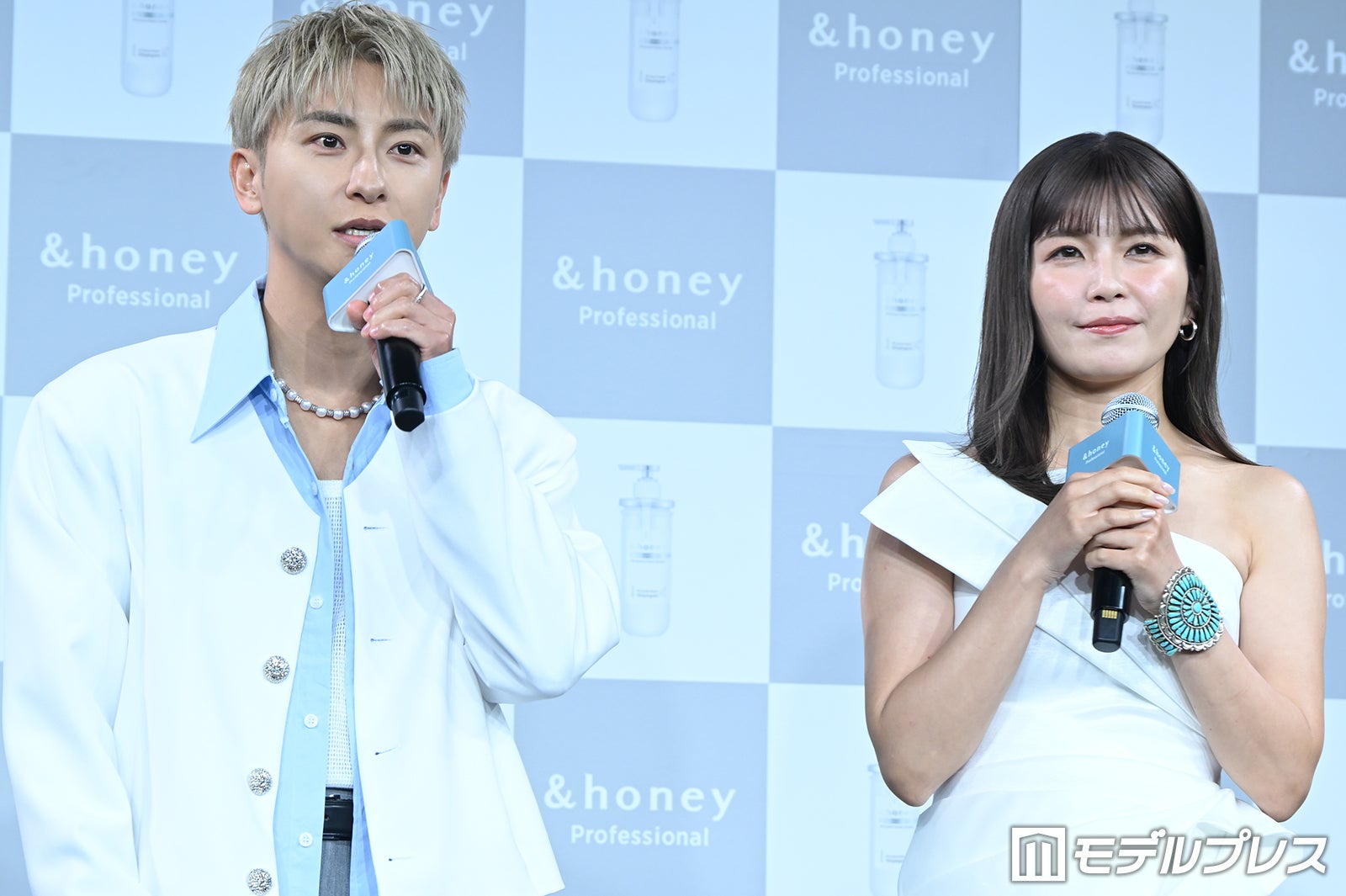 AAA與真司郎・宇野実彩子、同時に新ヘア初公開 與は「6～7年ぶり」ブロンドに・宇野は美スタイル際立つドレス姿