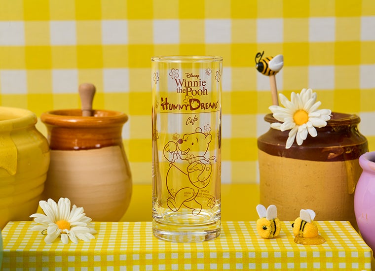 グラス　税込1,980円（C）Disney. Based on the "Winnie the Pooh" works by A.A. Milne and E.H. Shepard.