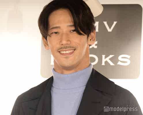 三代目JSB小林直己、過酷な執筆の日々…EXILE TAKAHIRO・白濱亜嵐らの反応明かす<初著書「選択と奇跡 あの日、僕の名字はEXILEになった」>