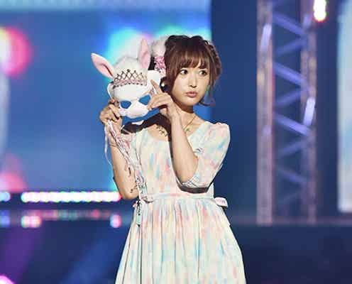 菅野結以の可愛すぎる“キス顔”に観客釘付け<東京ランウェイ 2015 SPRING/SUMMER>