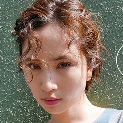 美容師が教える 後れ毛のセルフカット術 モデルプレス