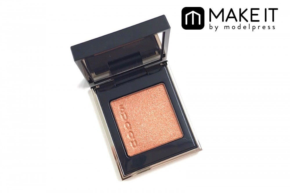 SUQQU／トーン タッチ アイズ／11 橙陽‐TOUYOU／3,700円（税抜） (C)メイクイット