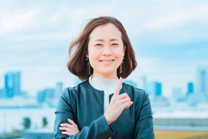 本来の「似合う服」を着れば自然と年相応にみえてくる。