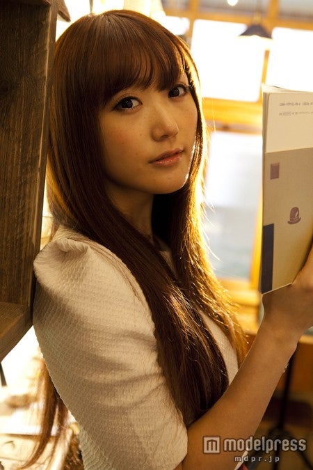 菅野結以、新連載スタート「あわよくばの試み」