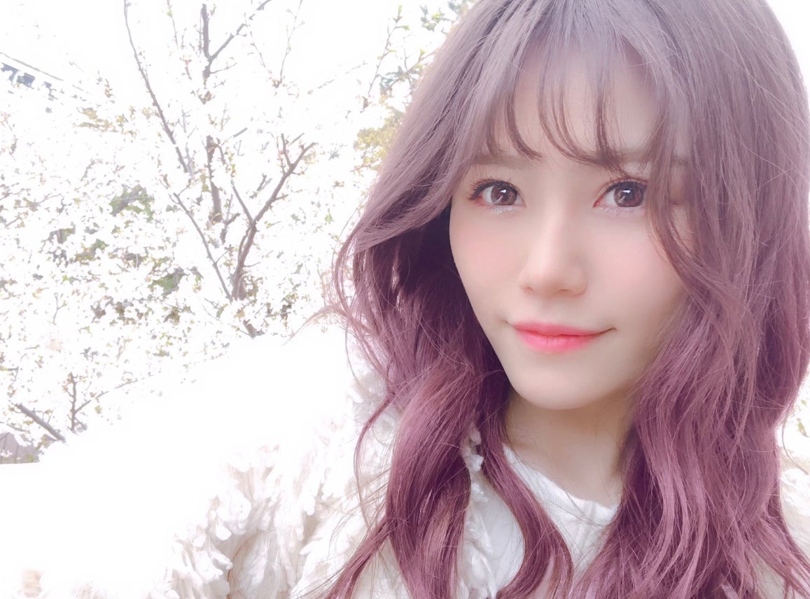 AKB48込山榛香の“ピンク映え”春ヘアが可愛い「真似したい」と絶賛の声