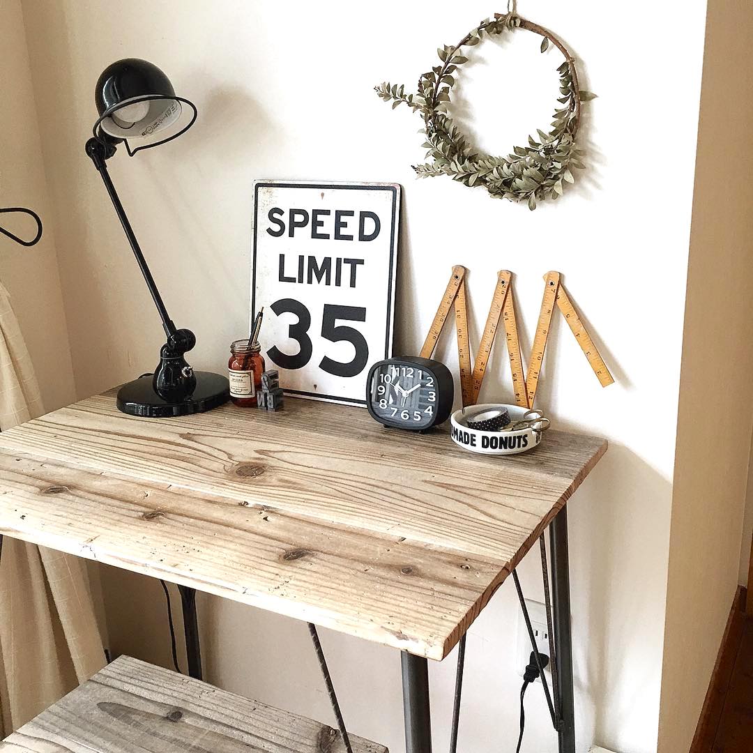 おしゃれdiyで作る机13選 学習机 ミニデスクまで簡単に自分好みの物を作ろう モデルプレス