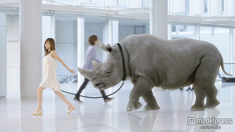 前田敦子が出演する転職情報サイト「マイナビ転職」の新テレビCM「メッセージ篇」のワンカット