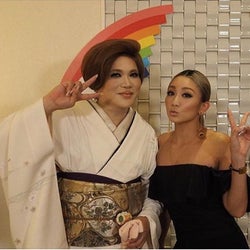 倖田來未、IKKOとの2ショットと達筆な手紙公開で反響「小顔すぎ」「素敵な心遣い」