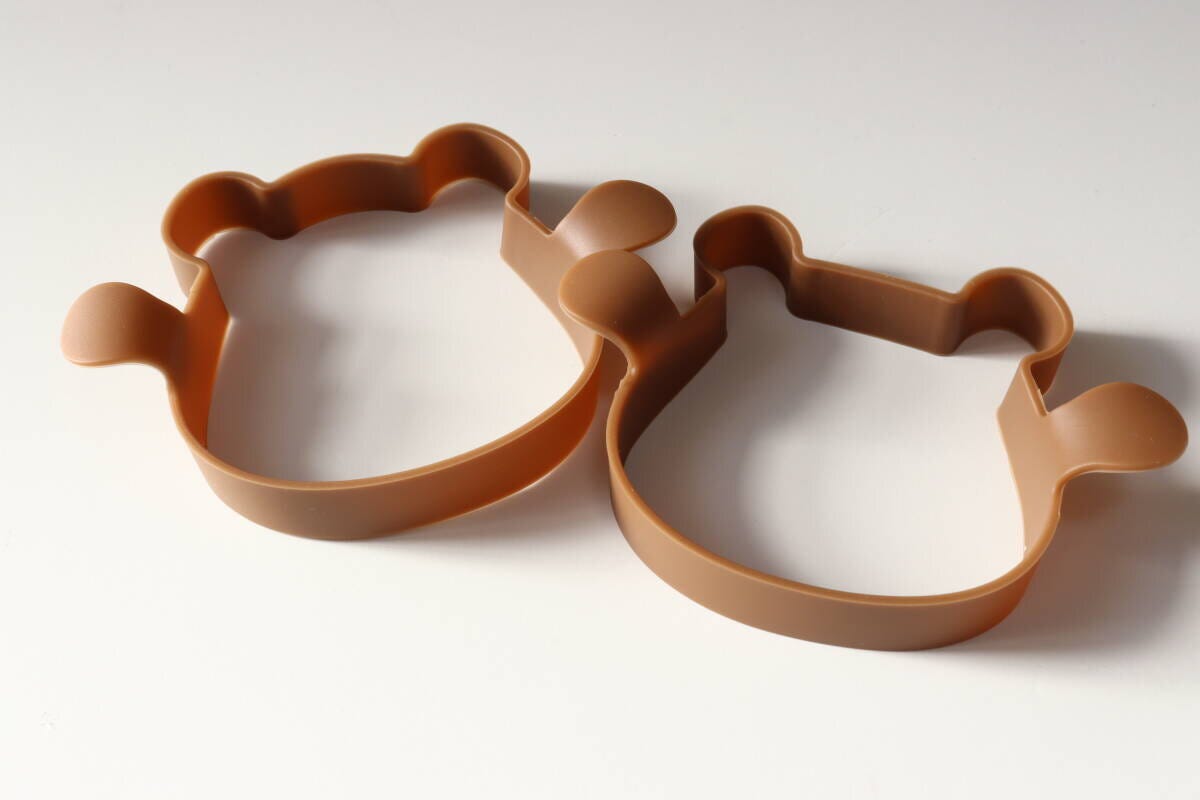 ダイソーのシリコーンリング（くま、2個）のビジュアル