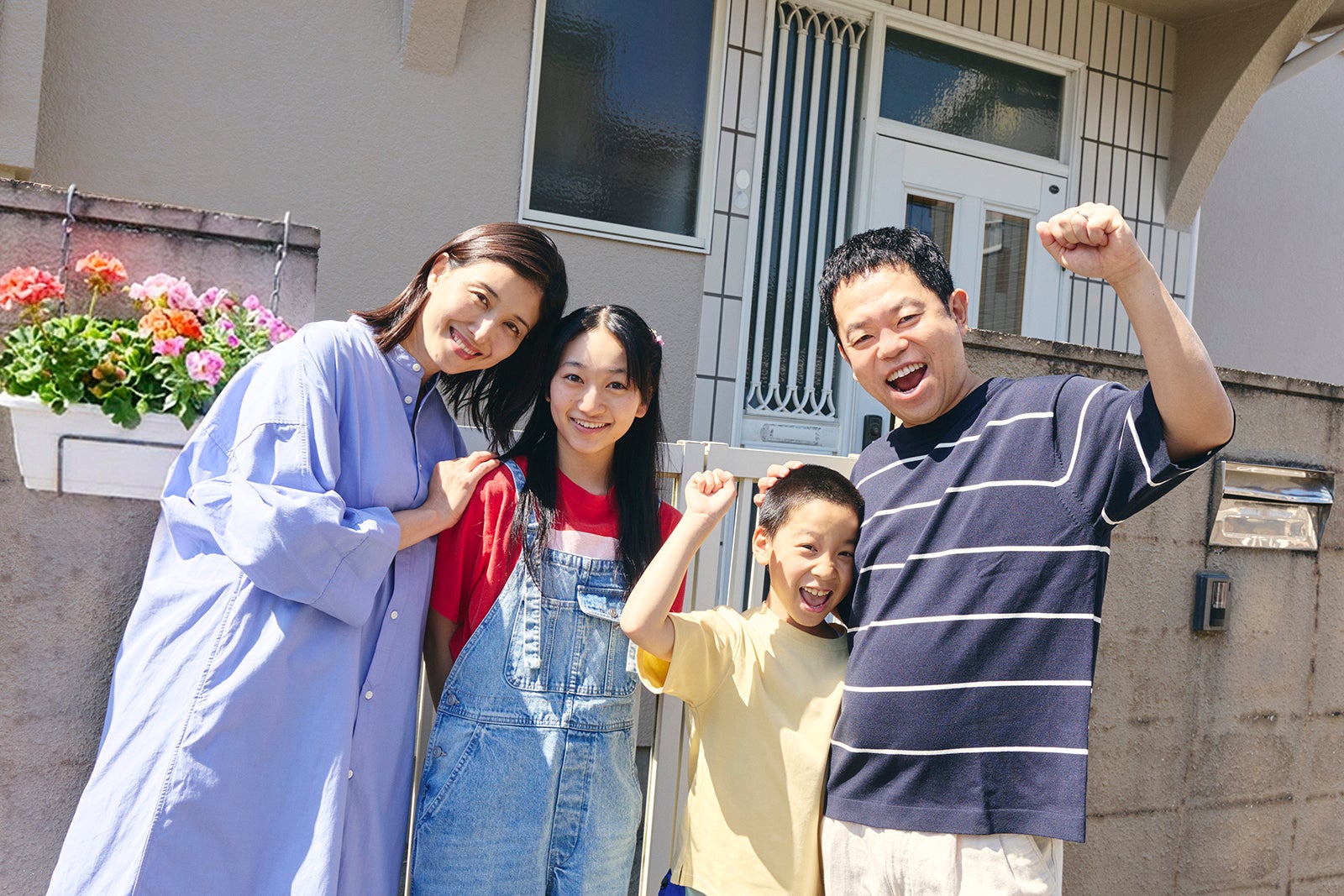 橋本マナミ、横溝菜帆、前山こうが、津田篤宏（C）テレビ朝日