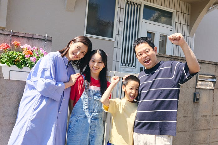 橋本マナミ、横溝菜帆、前山こうが、津田篤宏(C)テレビ朝日