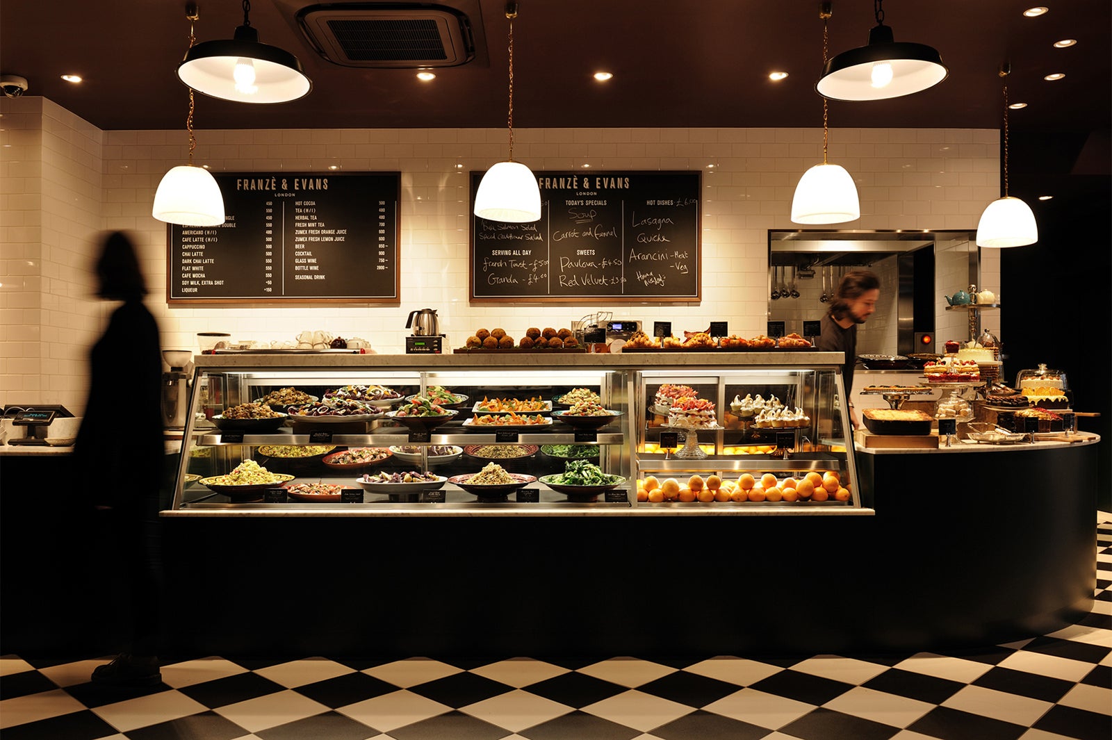 FRANZE＆EVANS LONDON／画像提供：ベイクルーズ