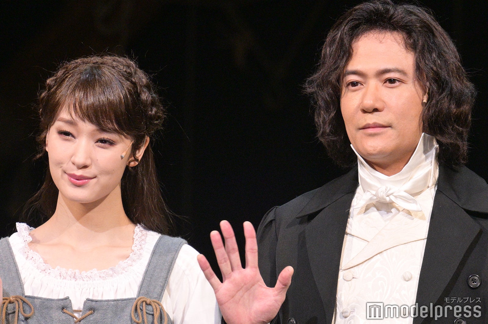 剛力彩芽、稲垣吾郎（C）モデルプレス