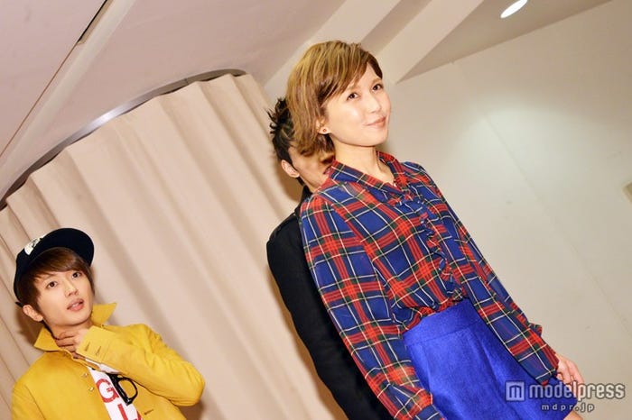 AAA(左から:西島隆弘、宇野実彩子)