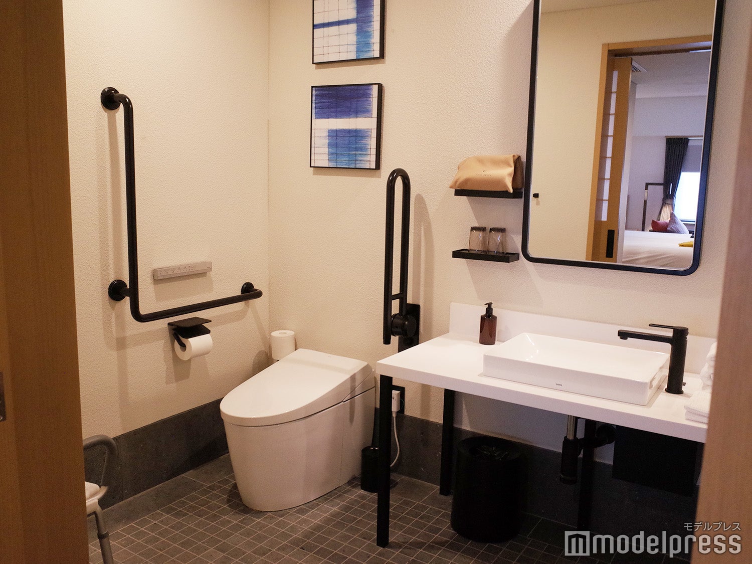 ノゾホテル（C）モデルプレス