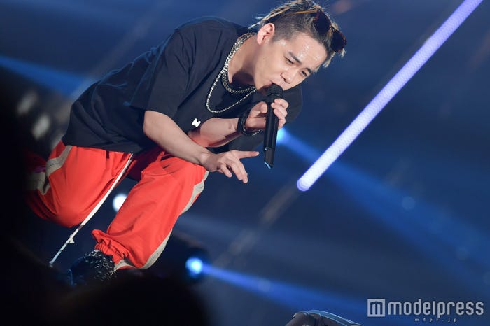 清水翔太が目の前で歌唱(C)モデルプレス