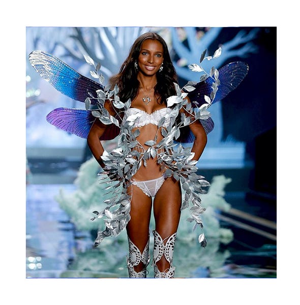 ジャスミン・トゥークス/Victoria's Secret Instagramより