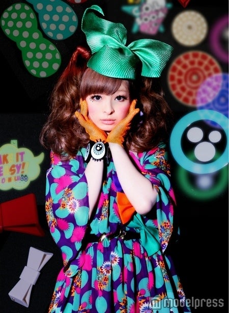 きゃりーぱみゅぱみゅ、初の首位獲得　きっかけは「SMAP×SMAP」！？