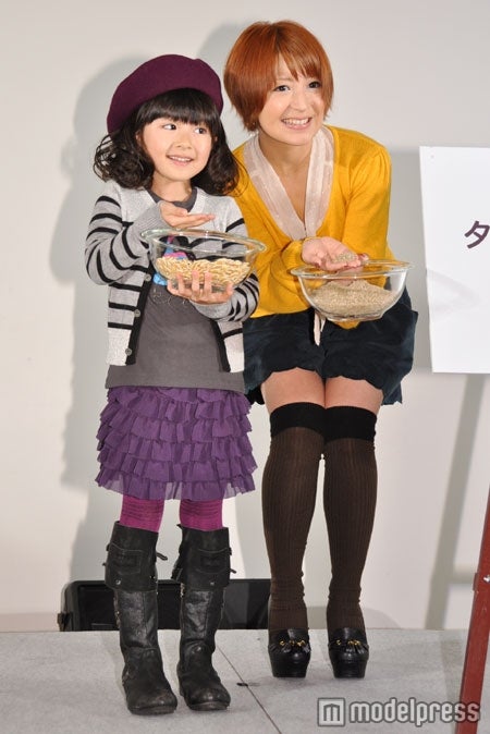 （左から）小林星蘭、矢口真里