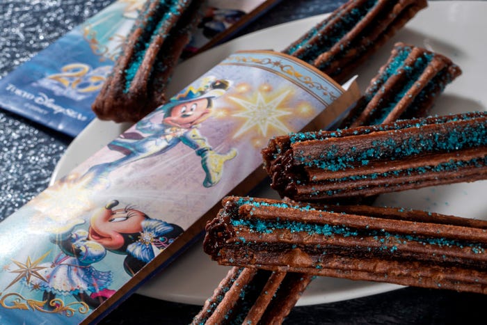 チュロス(フォンダンショコラ風)1本500円(C)Disney