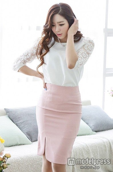 シースルーレース切り替えブラウス「coordi」4,968円（税込）