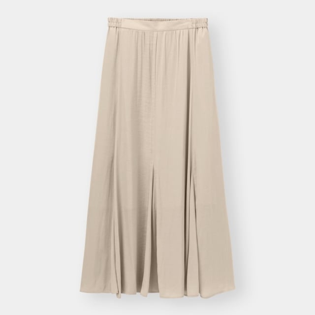 GUのサテンマーメイドフレアスカート