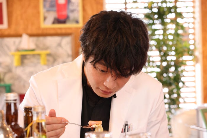 田中圭 (C)夏緑・菊田洋之・小学館/テレビ東京/AX-ON