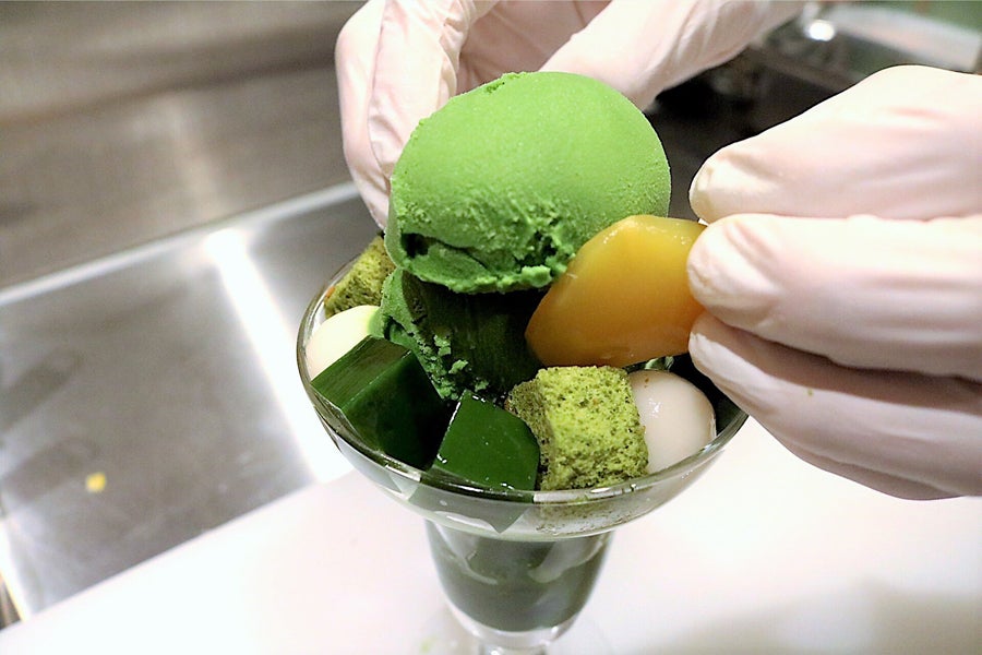 林屋新兵衛 濃茶パフェ アイス2つ重ね