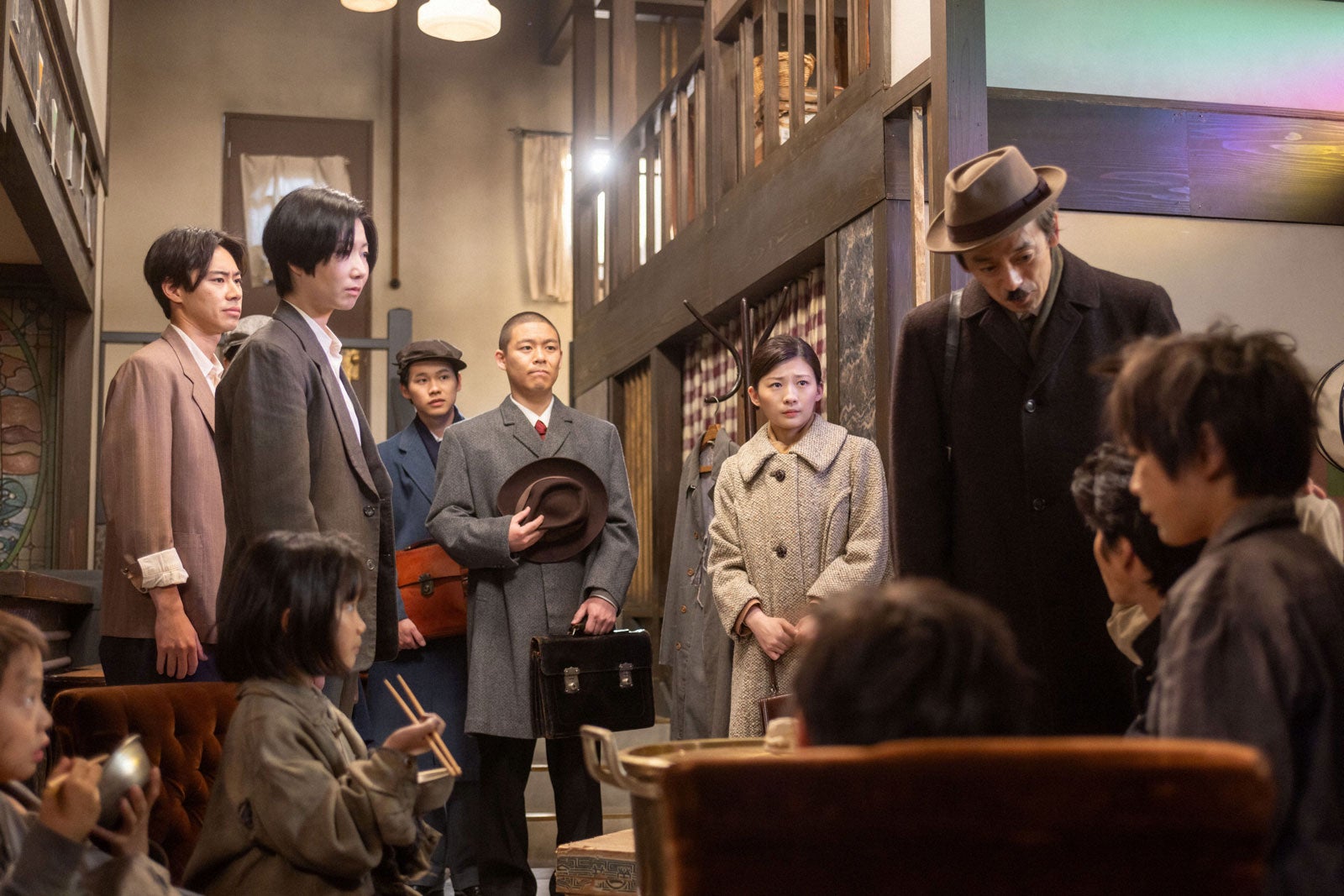 戸塚純貴、土居志央梨、伊藤沙莉、滝藤賢一「虎に翼」第57話（C）NHK