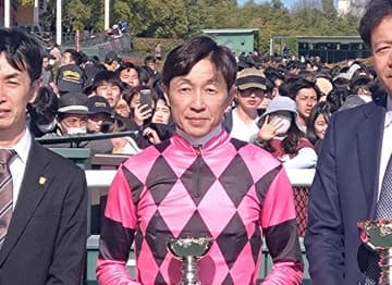 【昇竜S】スマートジュリアス直線とらえた 武豊57歳バースデーV「この年になると特別なことは何もないよ」