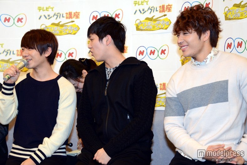 FTISLAND(左より)チェ・ミンファン、イ・ホンギ、チェ・ジョンフン