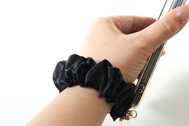 ストラップシート付シュシュハンドルストラップ　ダイソー　使用感