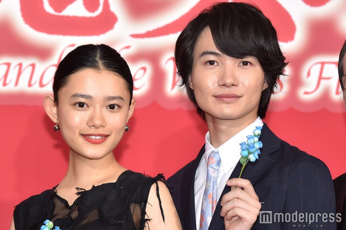 杉咲花、神木隆之介(C)モデルプレス