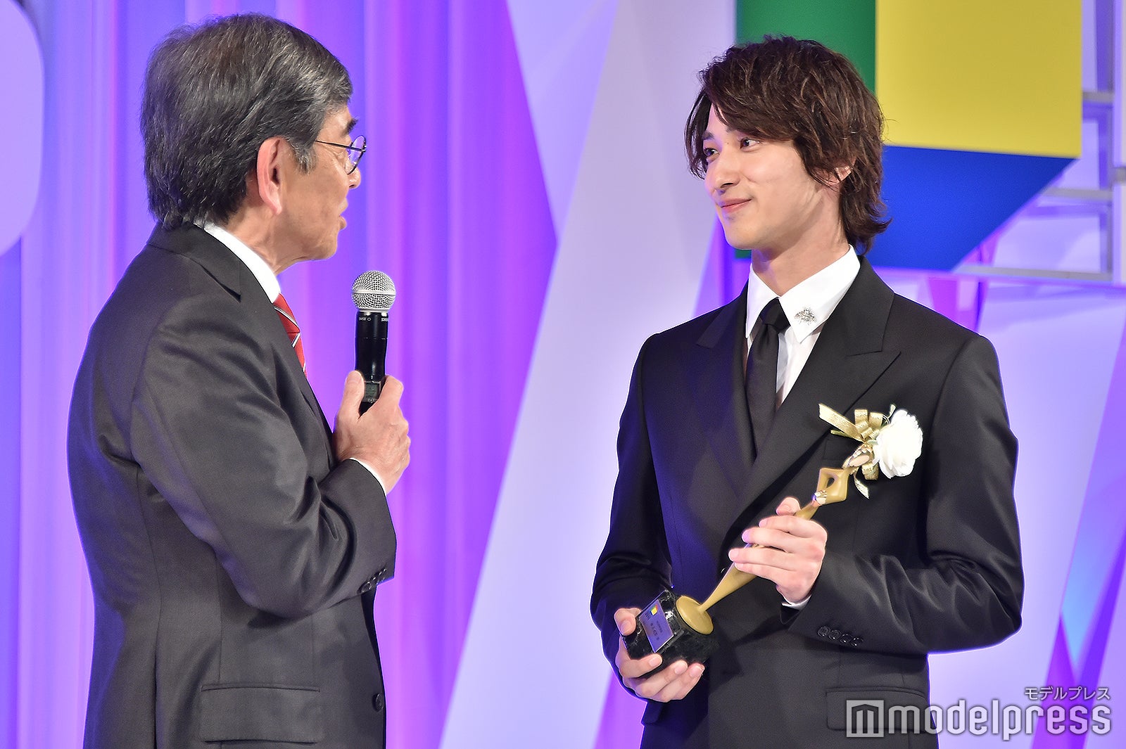 石坂浩二、横浜流星 （C）モデルプレス