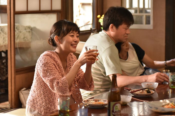 高畑充希、佐藤二朗、中島ひろ子/「過保護のカホコ」第4話より(画像提供:日本テレビ)