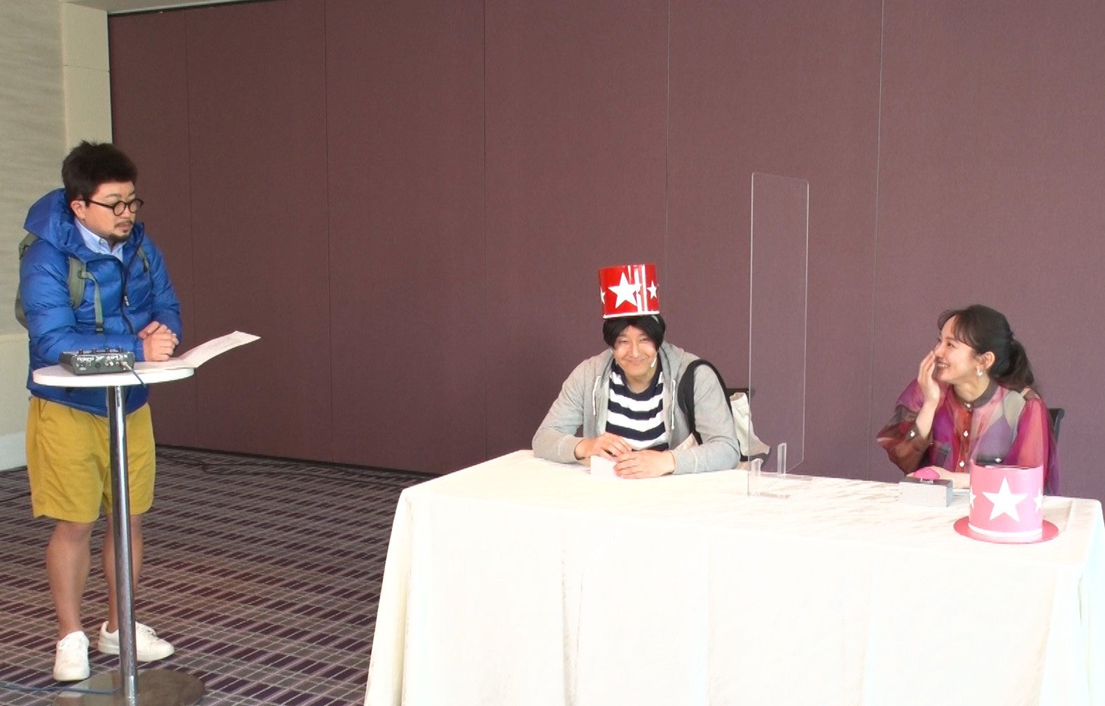 （左から）松尾駿、長田庄平、吉岡里帆（C）フジテレビ