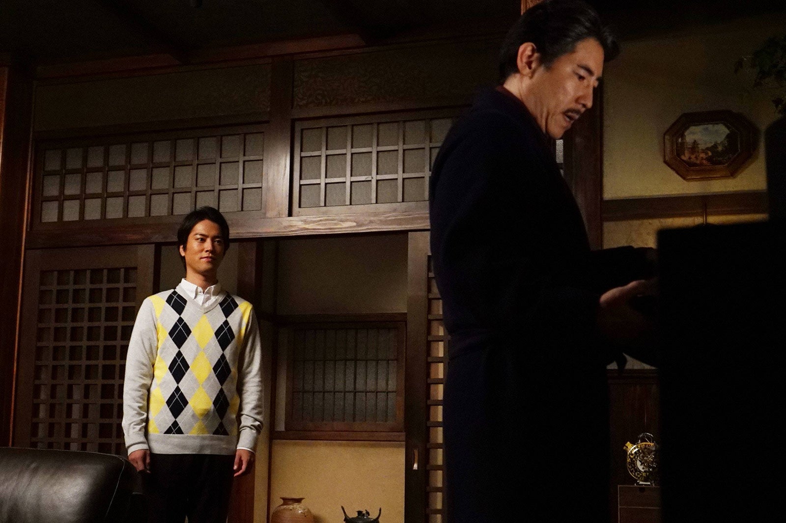 桐谷健太、高嶋政伸／「カインとアベル」第1話より／画像提供：フジテレビ