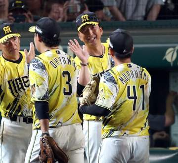 阪神・藤川監督 練習前緊急ミーティングで感謝伝える「みんなのおかげでいい位置で戦うことができている」