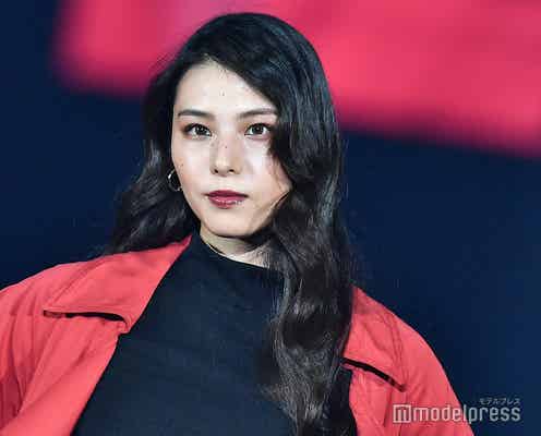 元乃木坂46相楽伊織、クールな表情で颯爽ランウェイ<TGC富山2019>