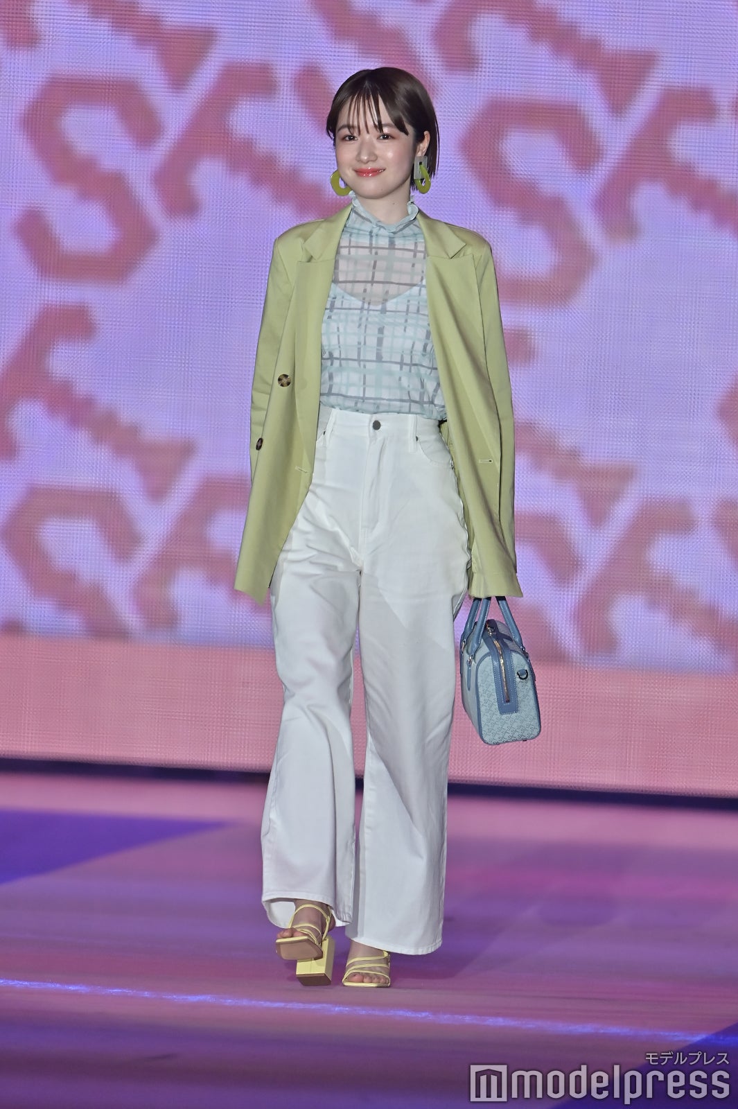 （C）モデルプレス