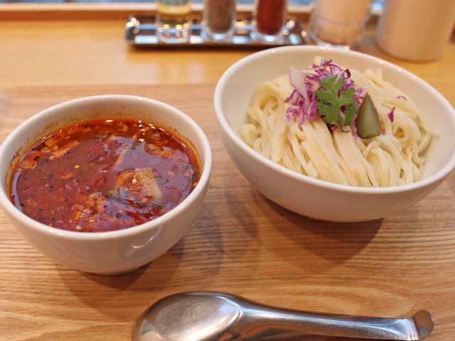 carousel_ba1228fe9c9752265ec31fbfb15a32d