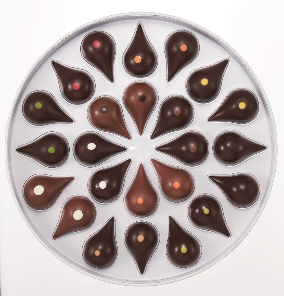 ショコラアソート（24個入り）11,880円／画像提供：三越伊勢丹ホールディングス