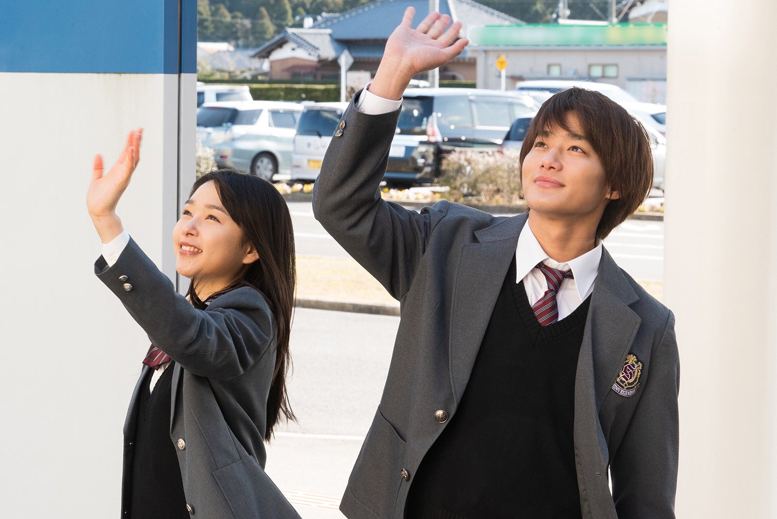 桜井日奈子、野村周平／「僕の初恋をキミに捧ぐ」第2話より（C）テレビ朝日