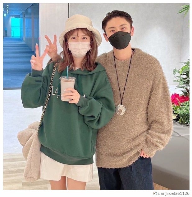 AAA與真司郎“すっぴん”宇野実彩子と偶然遭遇「ハグしたよね」