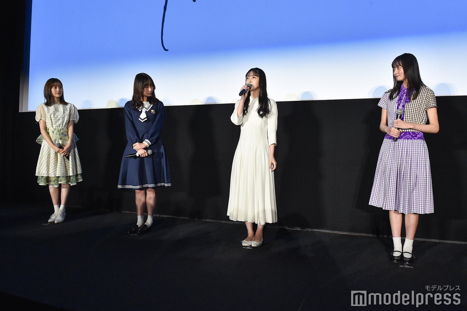 生田絵梨花、鈴木絢音、久保史緒里、遠藤さくら（C）モデルプレス