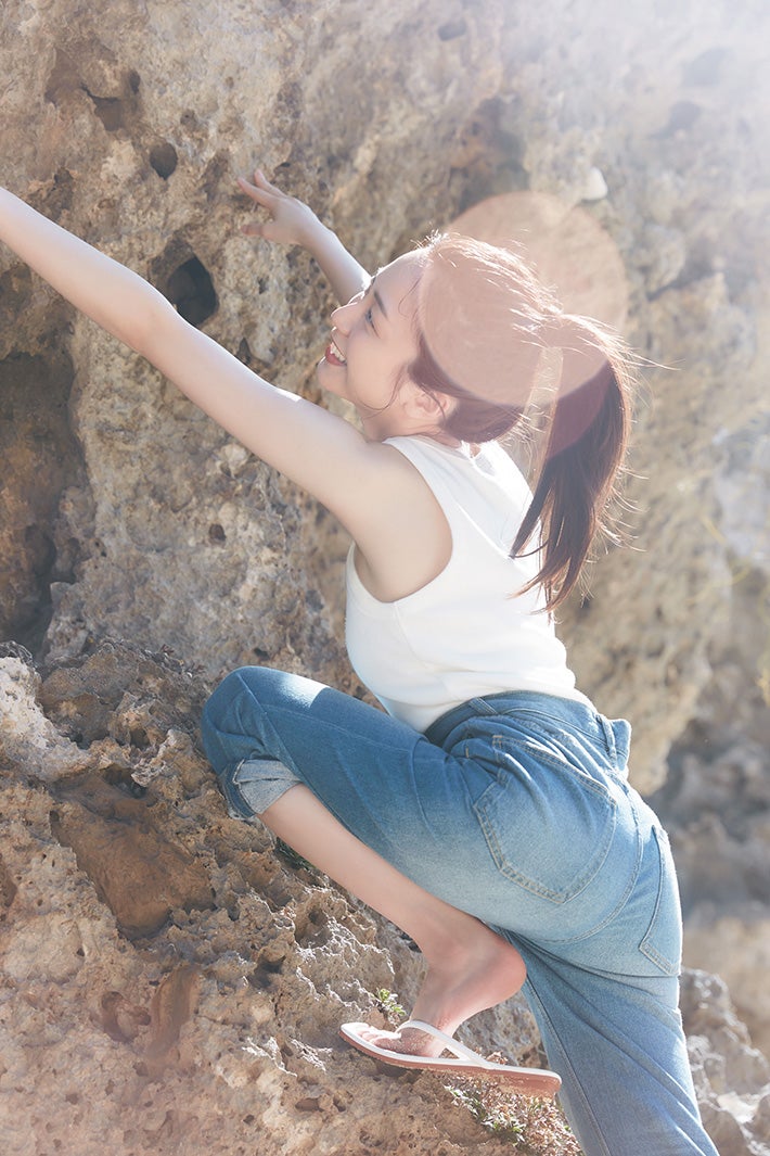 佐久間みなみ 1stフォトブック「みなみから」より（C）三宮幹史／フジテレビ／講談社