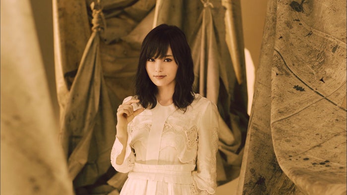 山本彩/「あの頃の五百円玉」MVより (C)AKS